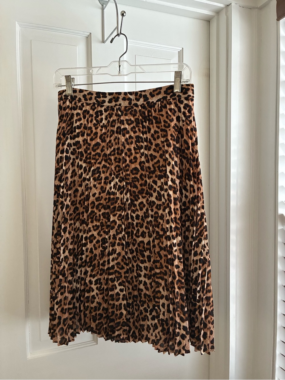Ann Taylor Factory Leopard-Print Midi Skirt in Tan and Black 6 Petite